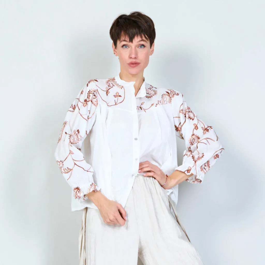 100% Cotton long white shirt with embroidery plant wholesale