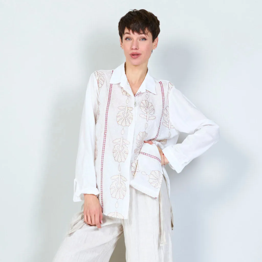 100% Cotton white shirt with damasco decoration wholesale