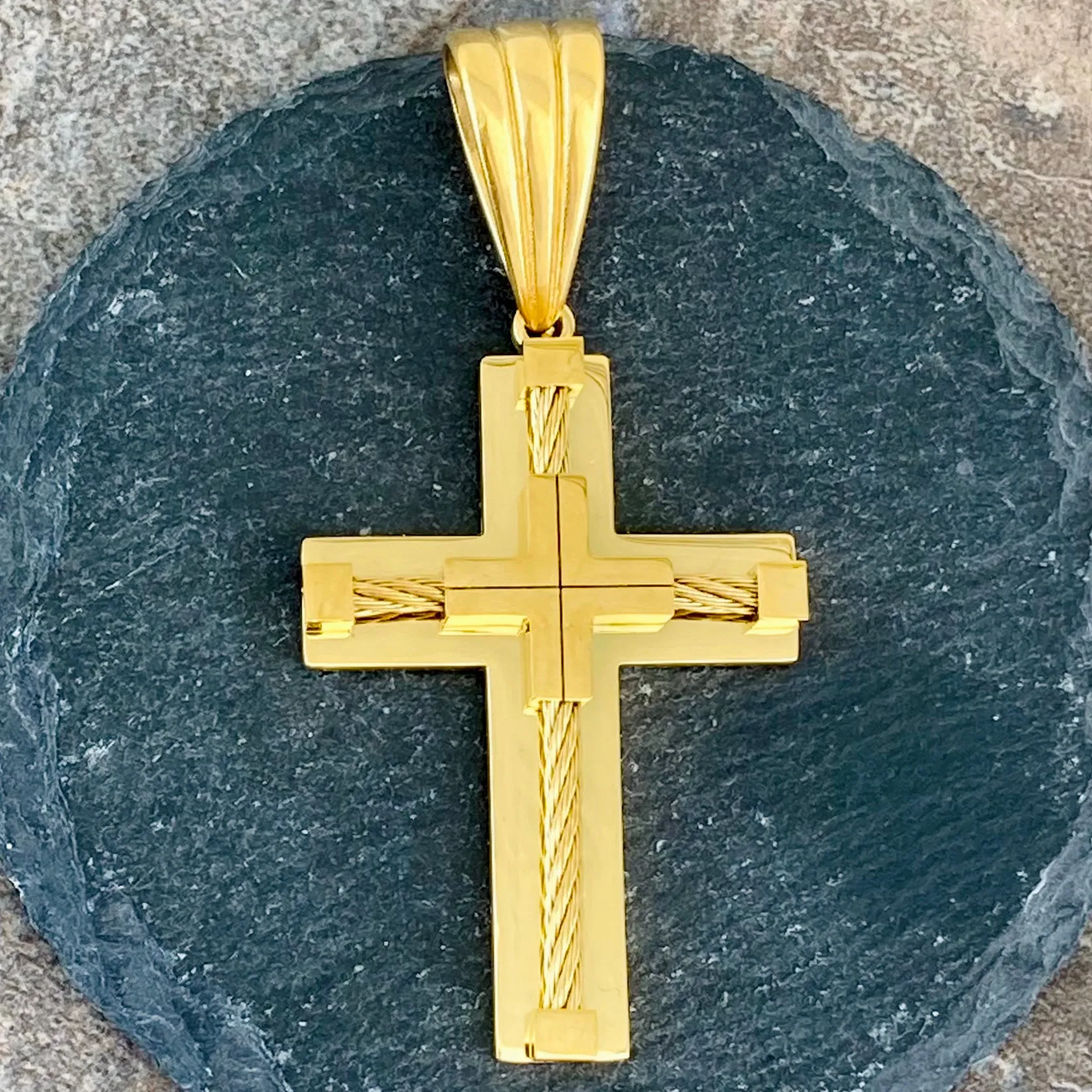 Cross - Gold Pendant - Necklace SLC449 CLEARANCE