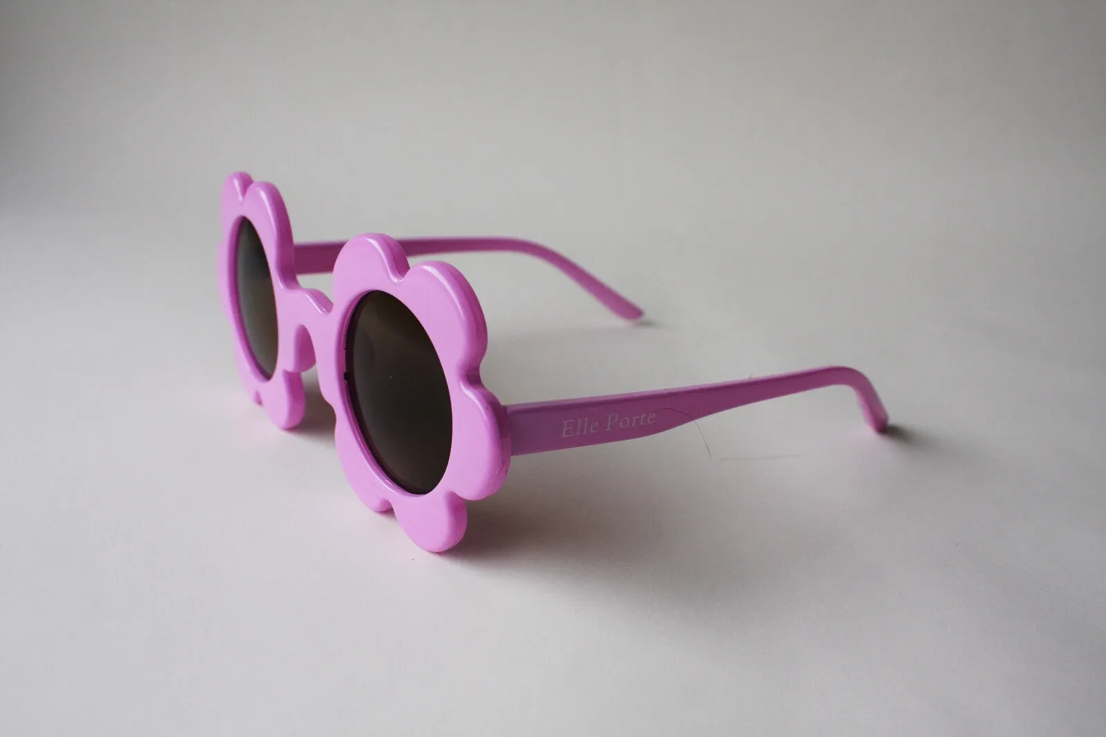 Elle Porte Daisy Sunglasses - Bubble Gum