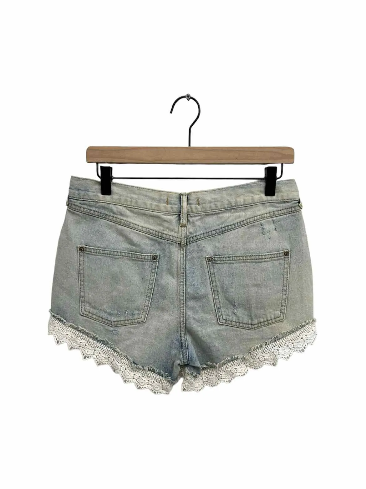 FREE PEOPLE DEN/WHT CROCHET TRIM/RIPPED Women Size 6 Shorts