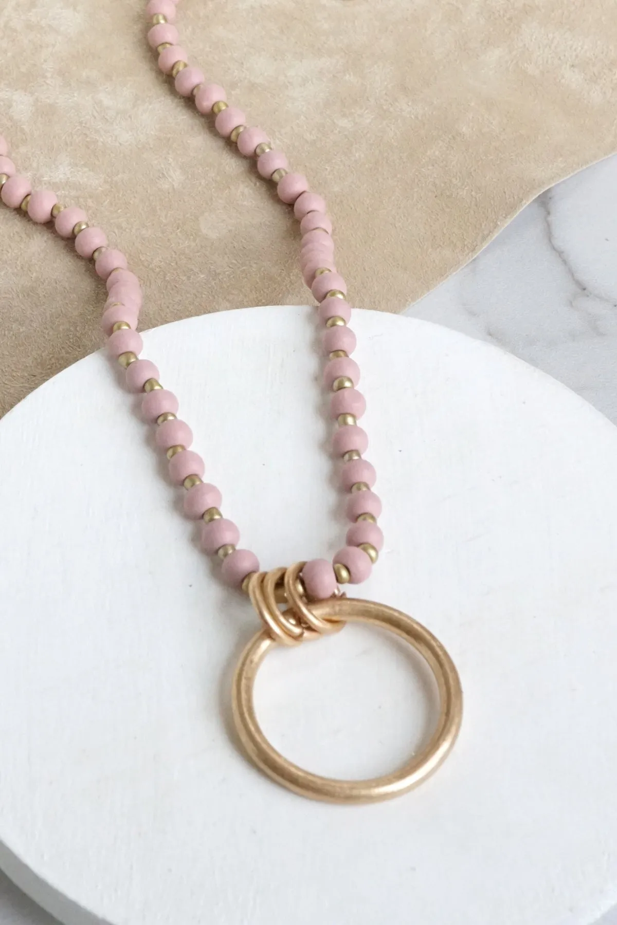 Long Wooden Bead Necklace with gold ring - pink