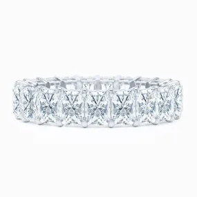 Radiant Shared Prong Wedding Band